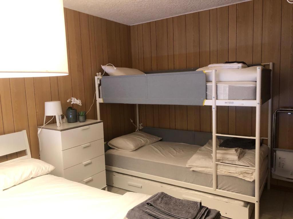 Le Volpi Marilleva 1400 Appartement Mezzana  Buitenkant foto