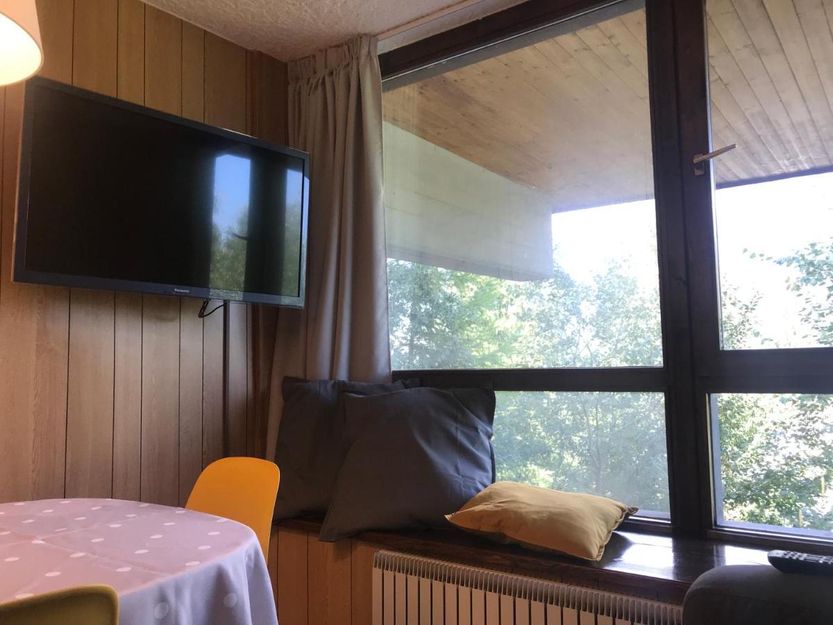 Le Volpi Marilleva 1400 Appartement Mezzana  Buitenkant foto
