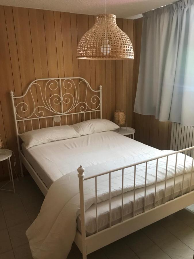Le Volpi Marilleva 1400 Appartement Mezzana  Buitenkant foto